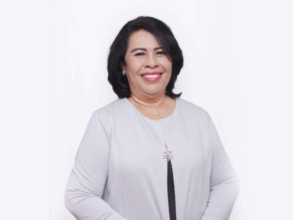 Fransiane Puttileihalat Poros Baru Figur Birokrat Menuju Kursi Bupati SBB