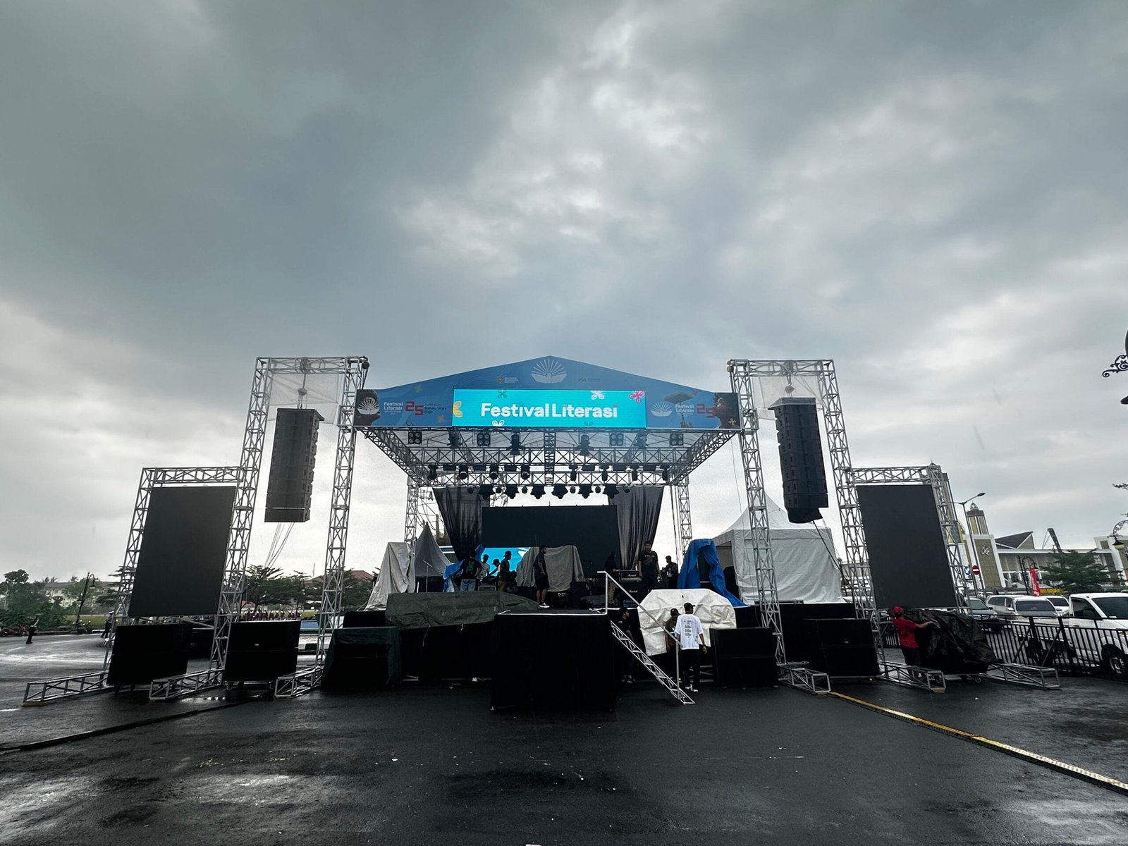 Siagakan Genset 250 kW dan Personel di Titik Vital, PLN UP3 Sofifi Pastikan Perayaan HUT ke- 25 Provinsi Malut Berjalan Lancar