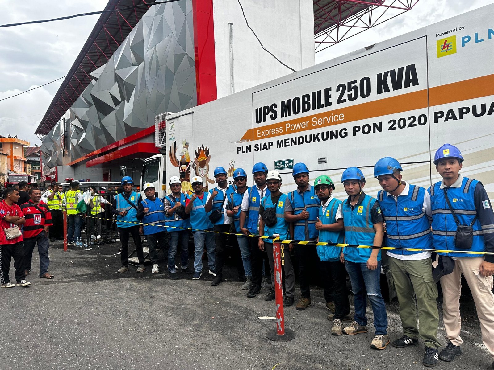 PLN UP3 Ternate Sukses Hadirkan Listrik Tanpa Kedip di Pertandingan BRI Liga 1 Maluku United VS Dewa United