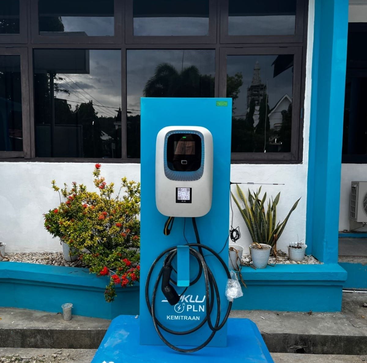 Songsong Nataru, PLN UIW MMU Siapkan 6 SKPLU di Pulau Seram