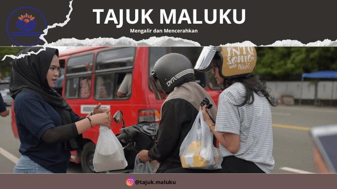 Cafe Ujung JMP Ambon Berbagi Makanan Berbuka Puasa, Levi: Ini Sudah Jadi Agenda Rutin Kita