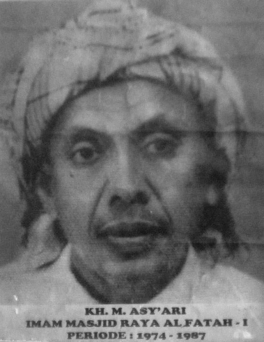 KH. M. Asyari Papalia (1902-1986)