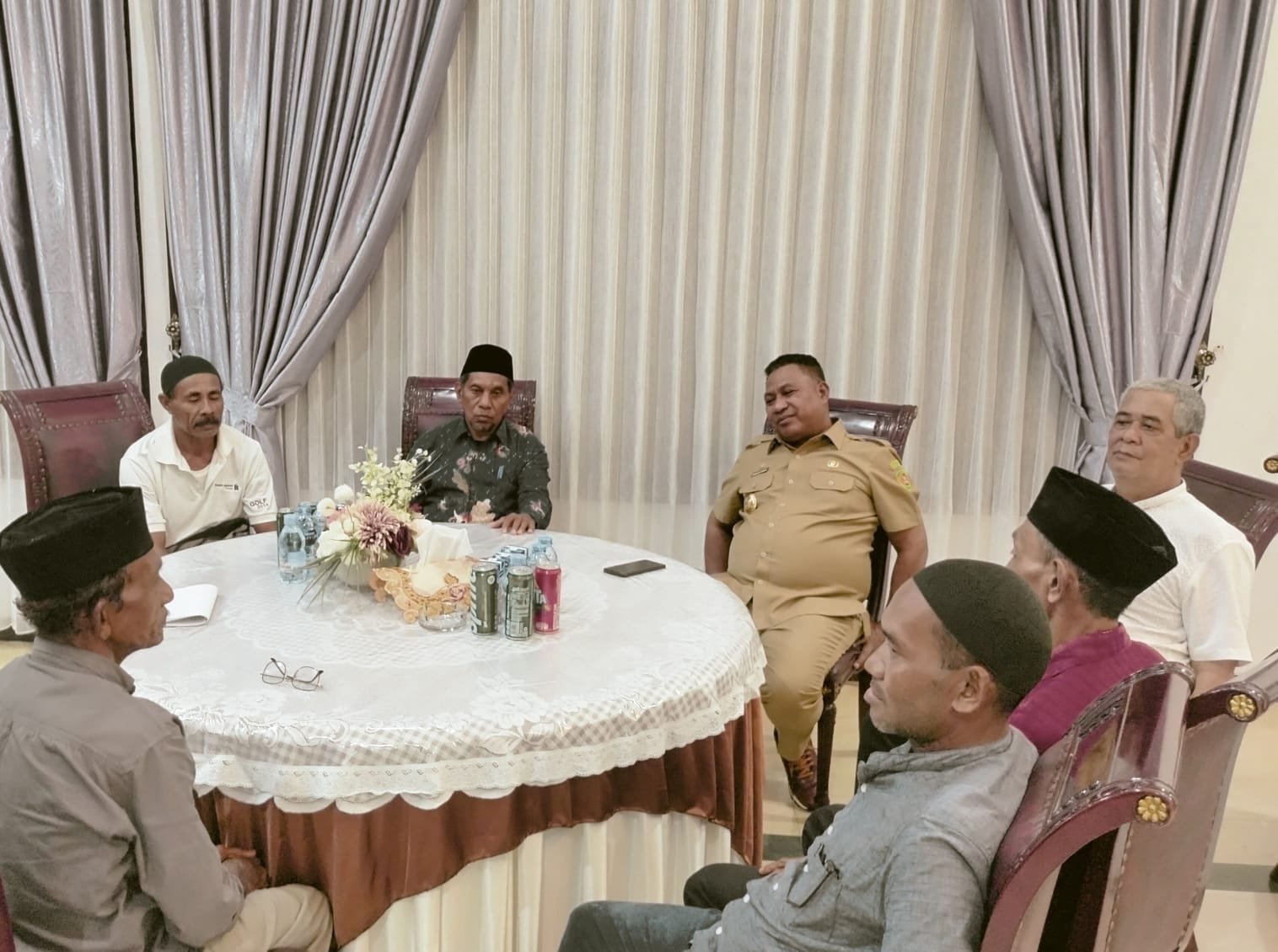 Dihadapan Wagub, Warga Haya; Lindungi Tanah Adat Dari Dampak Tambang Waragonda