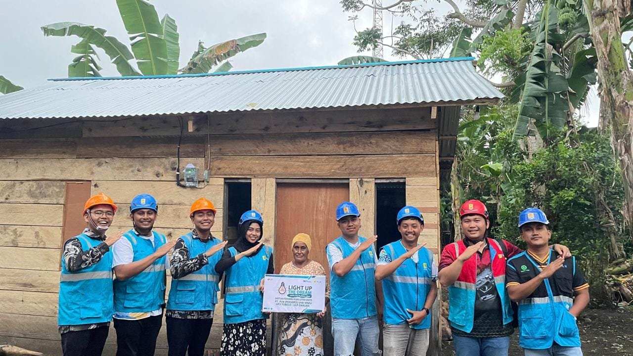 Terus Konsisten, 104 Rumah Tangga Prasejahtera Dilistriki PLN UIW MMU Lewat Program LUTD