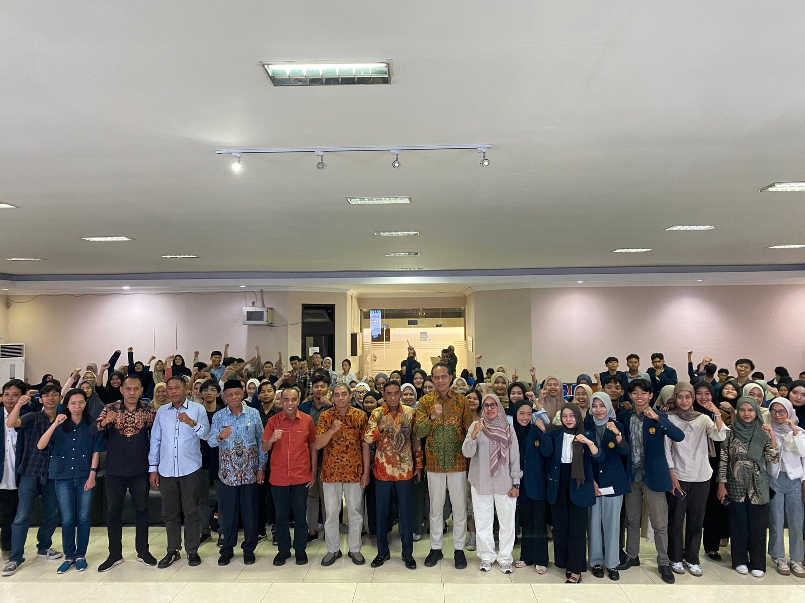 Walikota Tual, Hi Akhmad Yani Renuat Bicara Visi dan Kolaborasi di UNESA