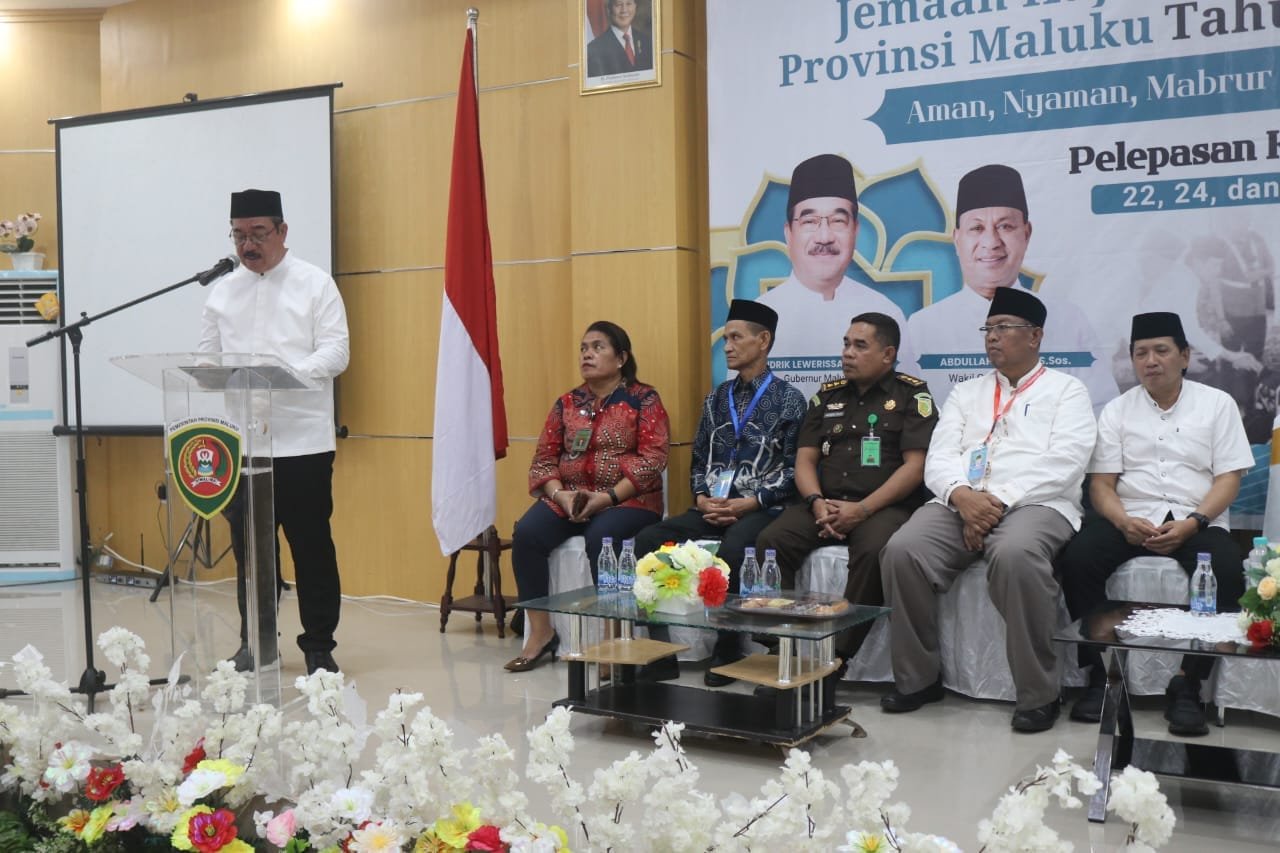 Lepas 1.076 Jemaah Calon Haji Maluku, Ini Pesan Gubernur Hendrik Lewerissa