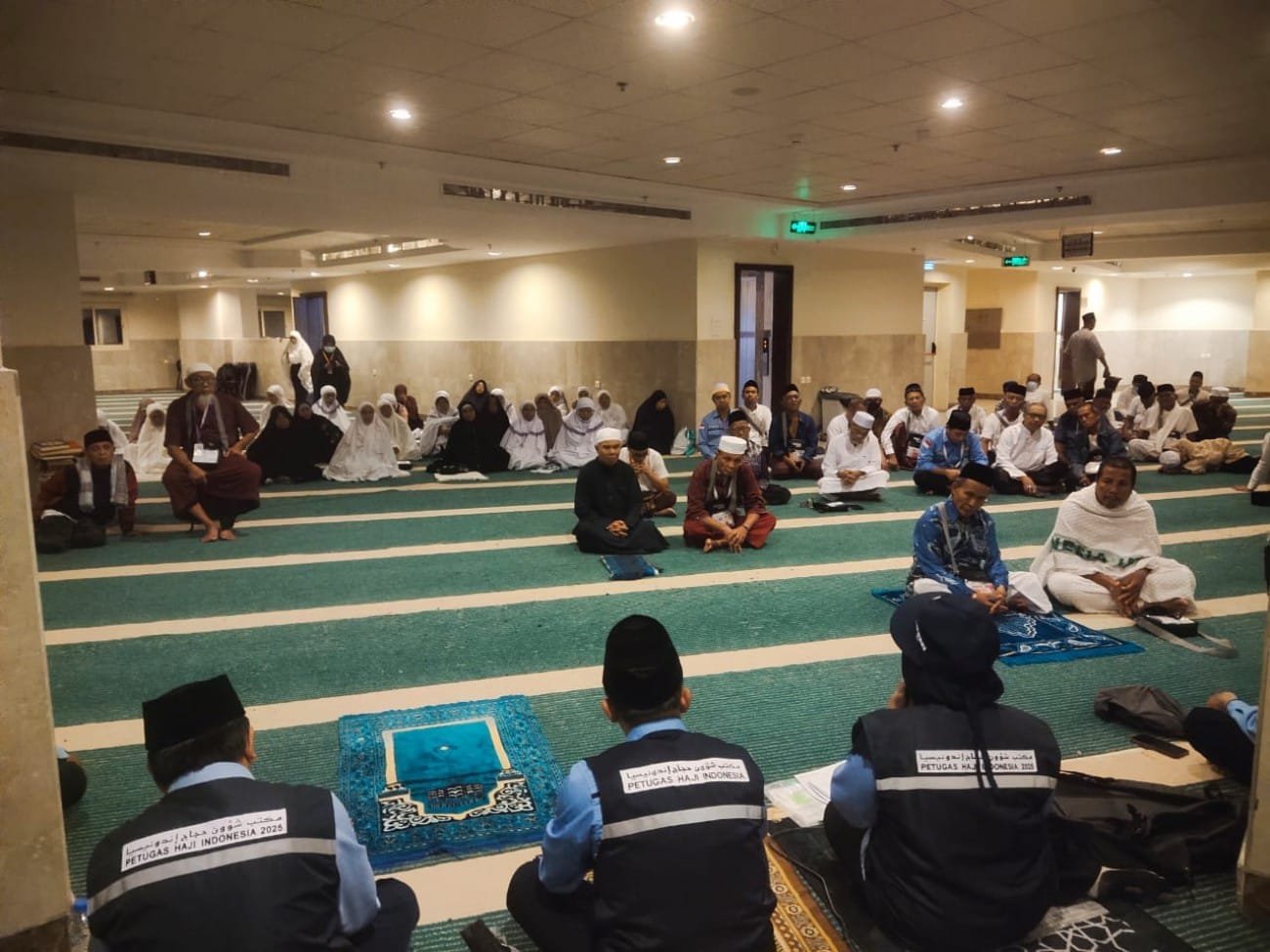 PPIH Kloter 24 UPG Gelar Bimbingan Manasik dan Penguatan Spiritual Jelang Armuzna