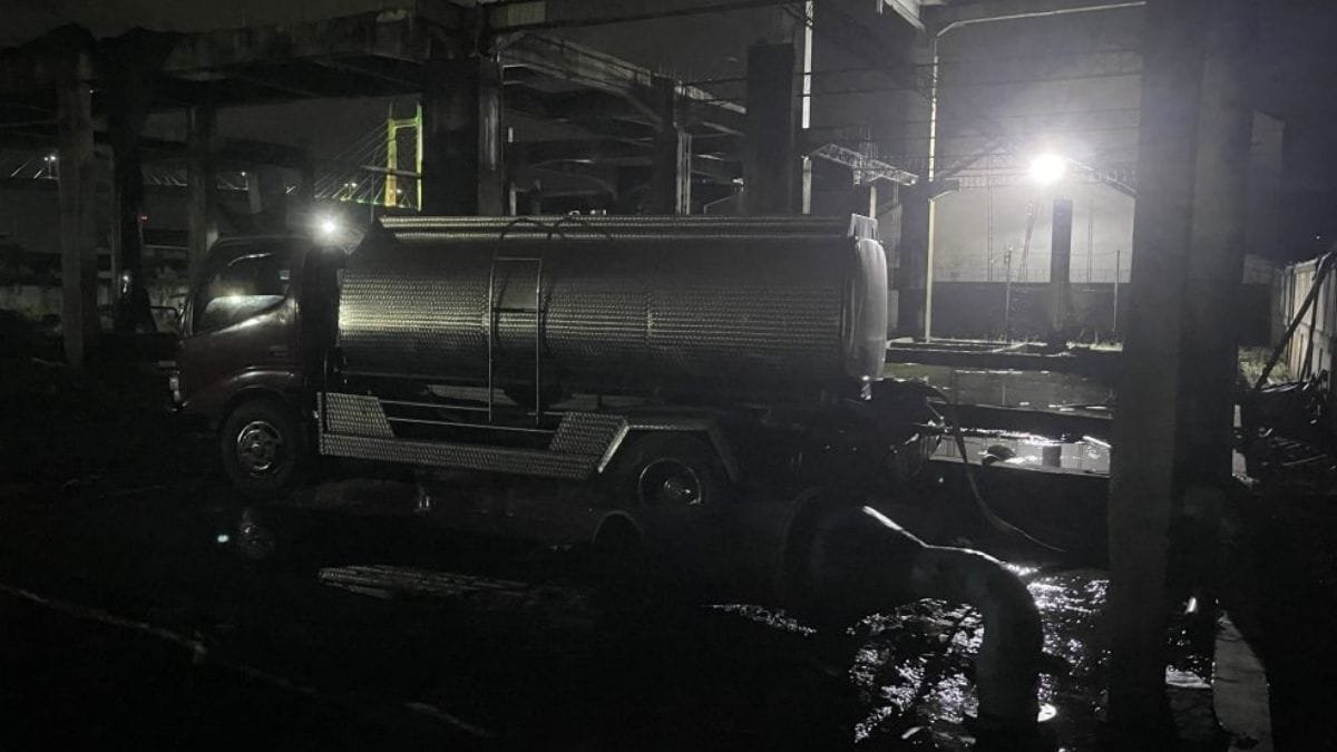 Polda Maluku Gerebek Avtur Ilegal