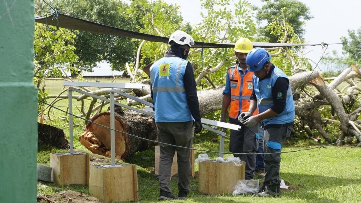 Inovasi SuperSUN di SD Negeri 81 Halmahera Selatan Bukti PLN UP3 Sofifi Wujudkan Komitmen Pendidikan dan Energi Berkelanjutan