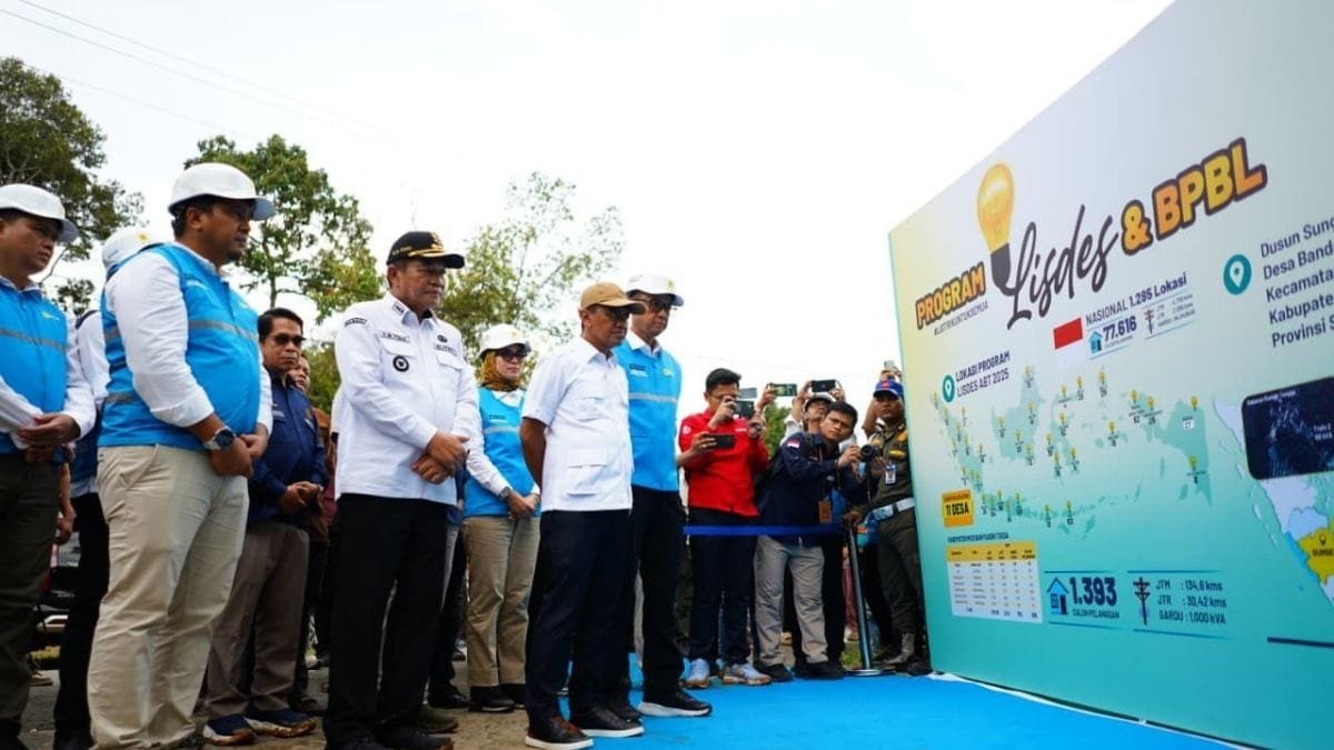 Negara Hadir, Pemerintah Targetkan 1.285 Desa Terang di 2025