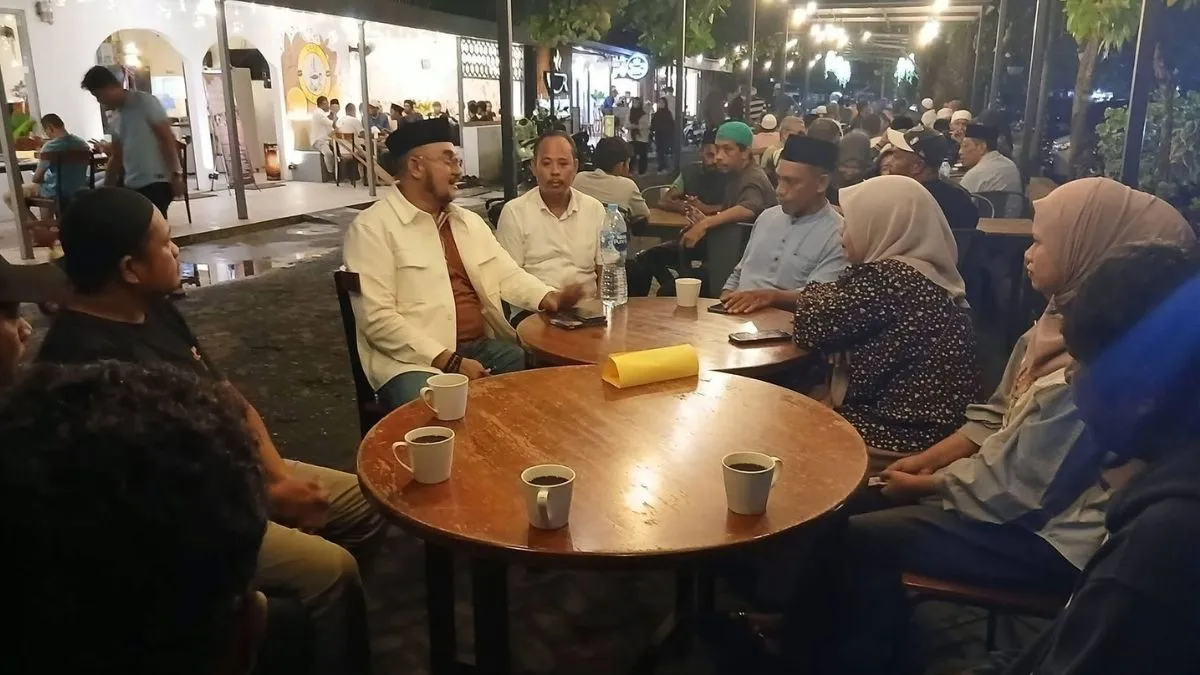 Safari Ramadhan Senator Bisri di Maluku Tengah