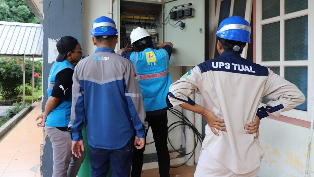 PLN UIW MMU Pastikan Keandalan Listrik pada Bakti Sosial Kemensos di Maluku Tenggara