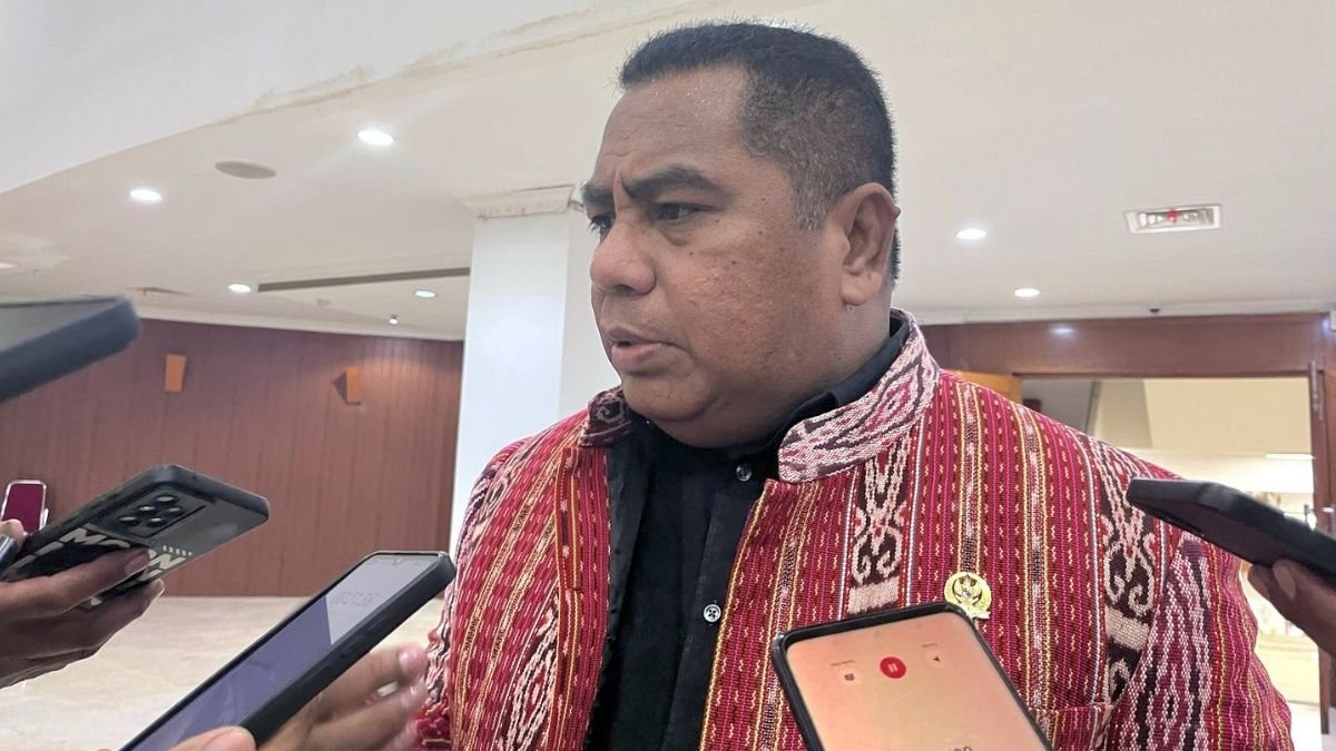 Hari Buruh Internasional, Benhur Watubun: Pengingat Kesejahteraan dan Perlindungan bagi Pekerja