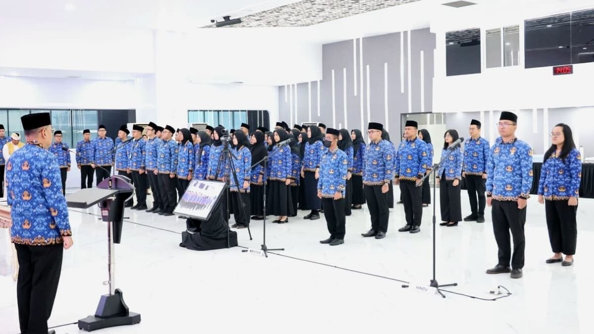 Ambil Sumpah/Janji 1.322 PNS Baru, Wamen Ossy: Awal Mulainya Tanggung Jawab ASN