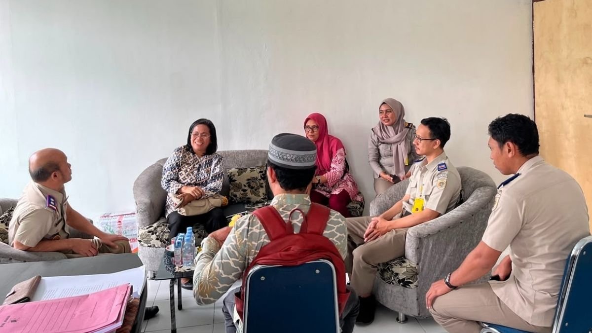 Kantor Pertanahan Buru Selatan Terima Kunjungan Kerja Kanwil BPN Maluku