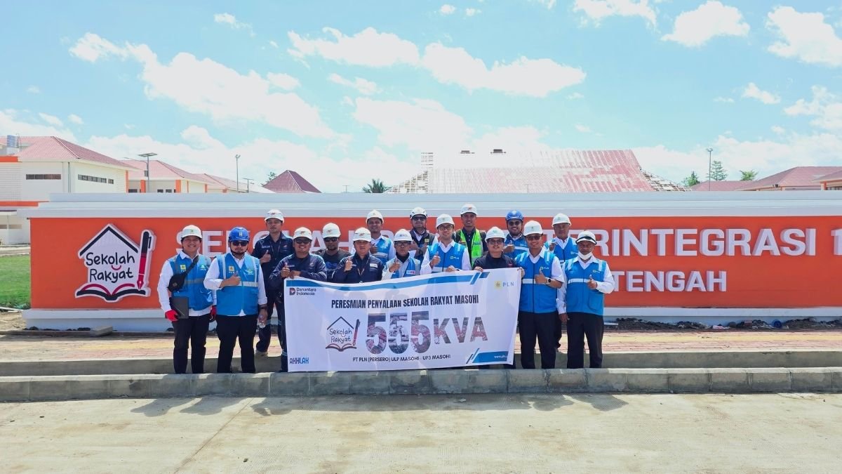 Tingkatkan Kualitas Pendidikan, PLN Nyalakan Listrik Berdaya 555 kVA di Sekolah Rakyat Masohi