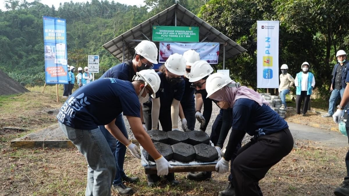 Relawan Bakti BUMN Kenali Pemanfaatan FABA PLTU Tidore, PLN Dorong Ekonomi Sirkular Berkelanjutan