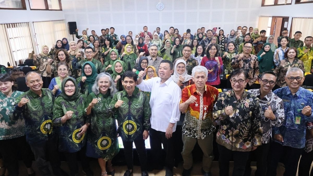 Kumpulkan Jajaran IPPAT dan BPKAD Se-Yogyakarta, Menteri Nusron Sosialisasikan Transformasi Layanan Pertanahan dan Organisasi