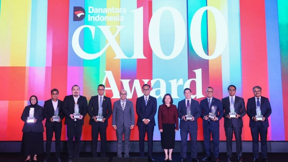 PLN Raih Sector Champion dan Runner Up BUMN Layanan Terbaik Danantara Indonesia CX100 Award 2026